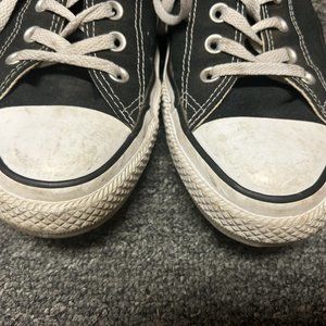 Chuck Taylor All Star - size 11 Black